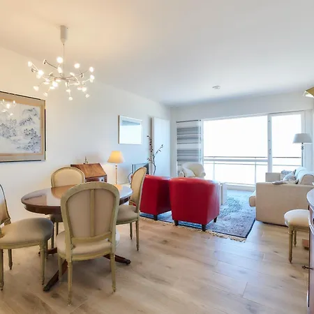 Apartment Lecomte - Sky & Sea Loft 208 *