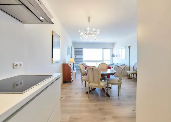 Appartement Lecomte - Sky & Sea Loft 208 *