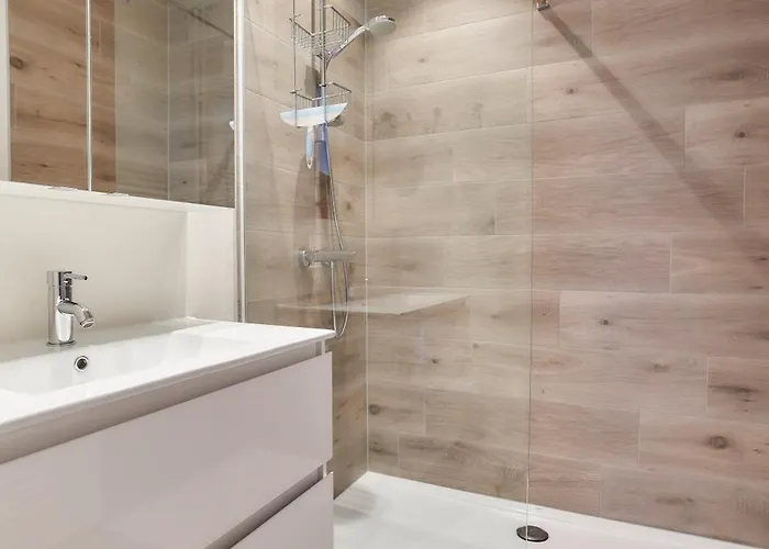 Lecomte - Sky & Sea Loft 208 Appartement