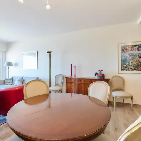 Apartment Lecomte - Sky & Sea Loft 208 *