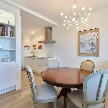 Lecomte - Sky & Sea Loft 208 *