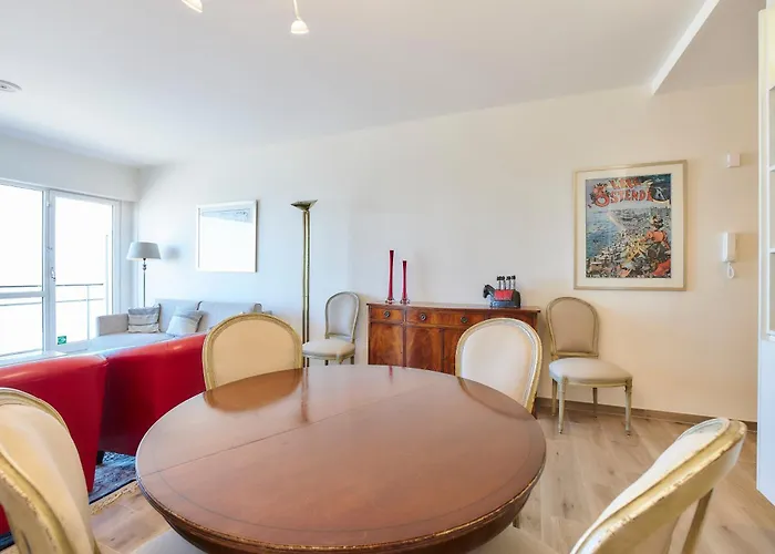 Apartment Lecomte - Sky & Sea Loft 208 *